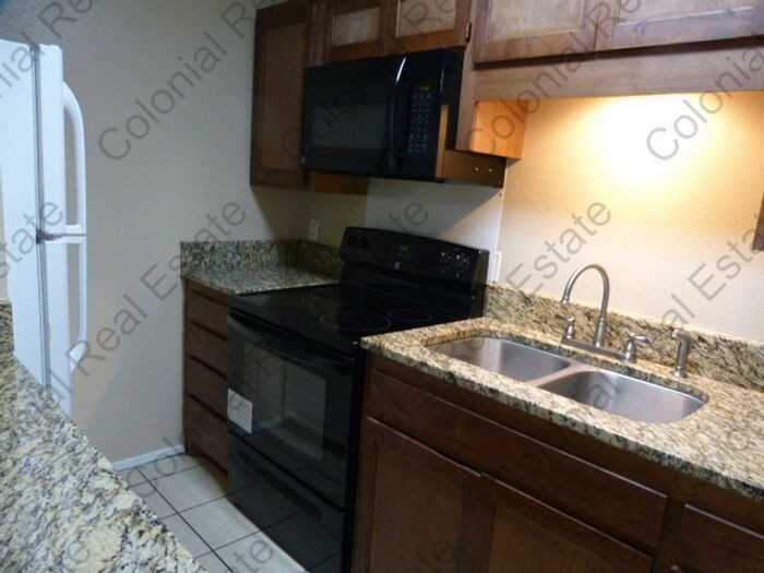 3517 Adenmor Ct #1D - Photo 5 of 8