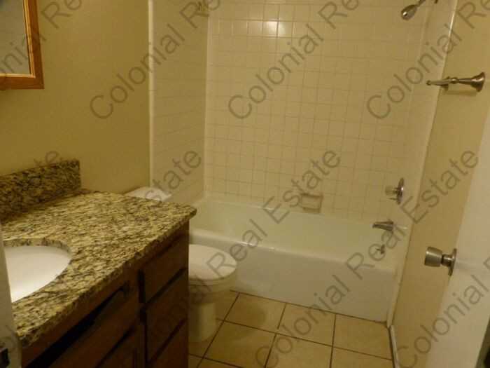 3517 Adenmor Ct #1D - Photo 6 of 8