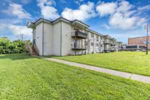 featured image of 550A E Bledsoe St