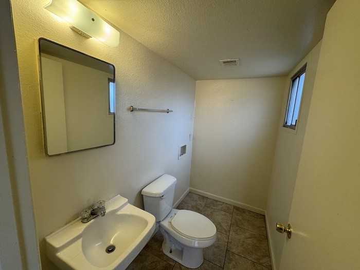 4606 N 71st Ln - Photo 6 of 11