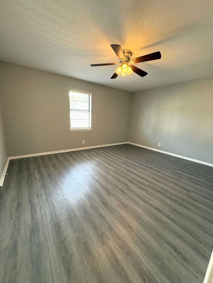 9455 Goodman Rd #E3 - Photo 6 of 6