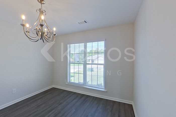 781 Park Ln - Photo 7 of 21