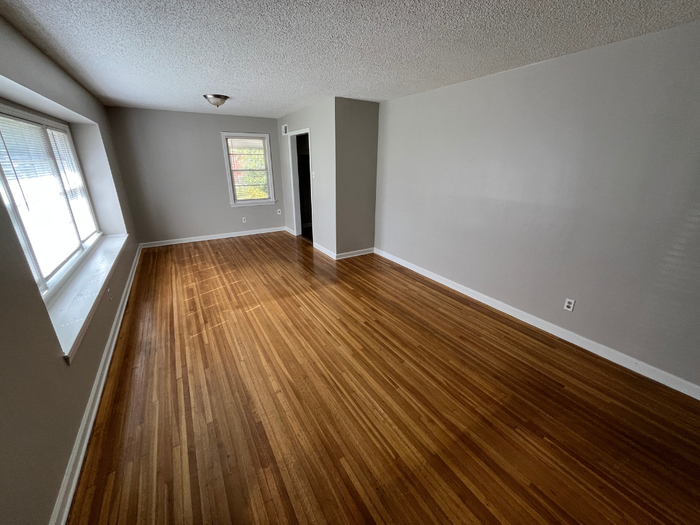 1508 E Raines Rd - Photo 3 of 22