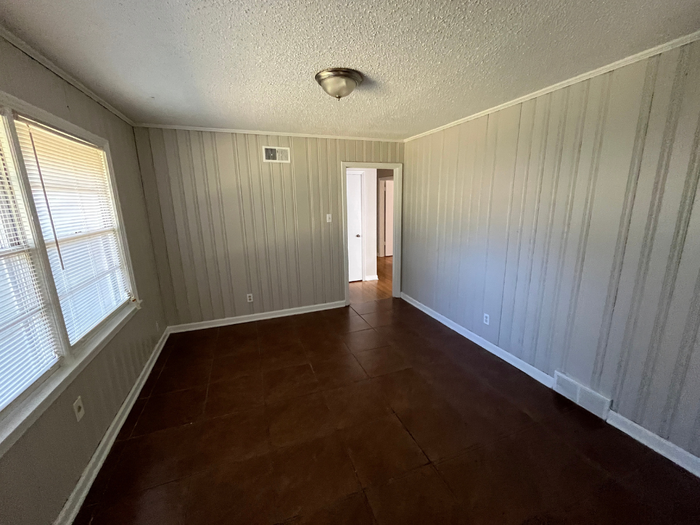 1508 E Raines Rd - Photo 5 of 22
