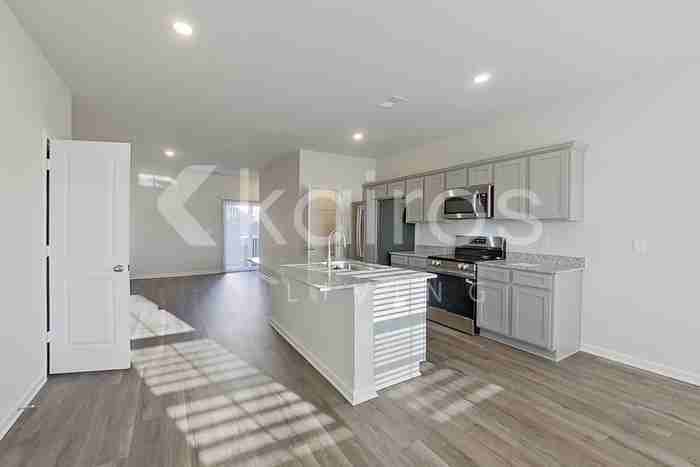 2191 Banyon Cir - Photo 7 of 25