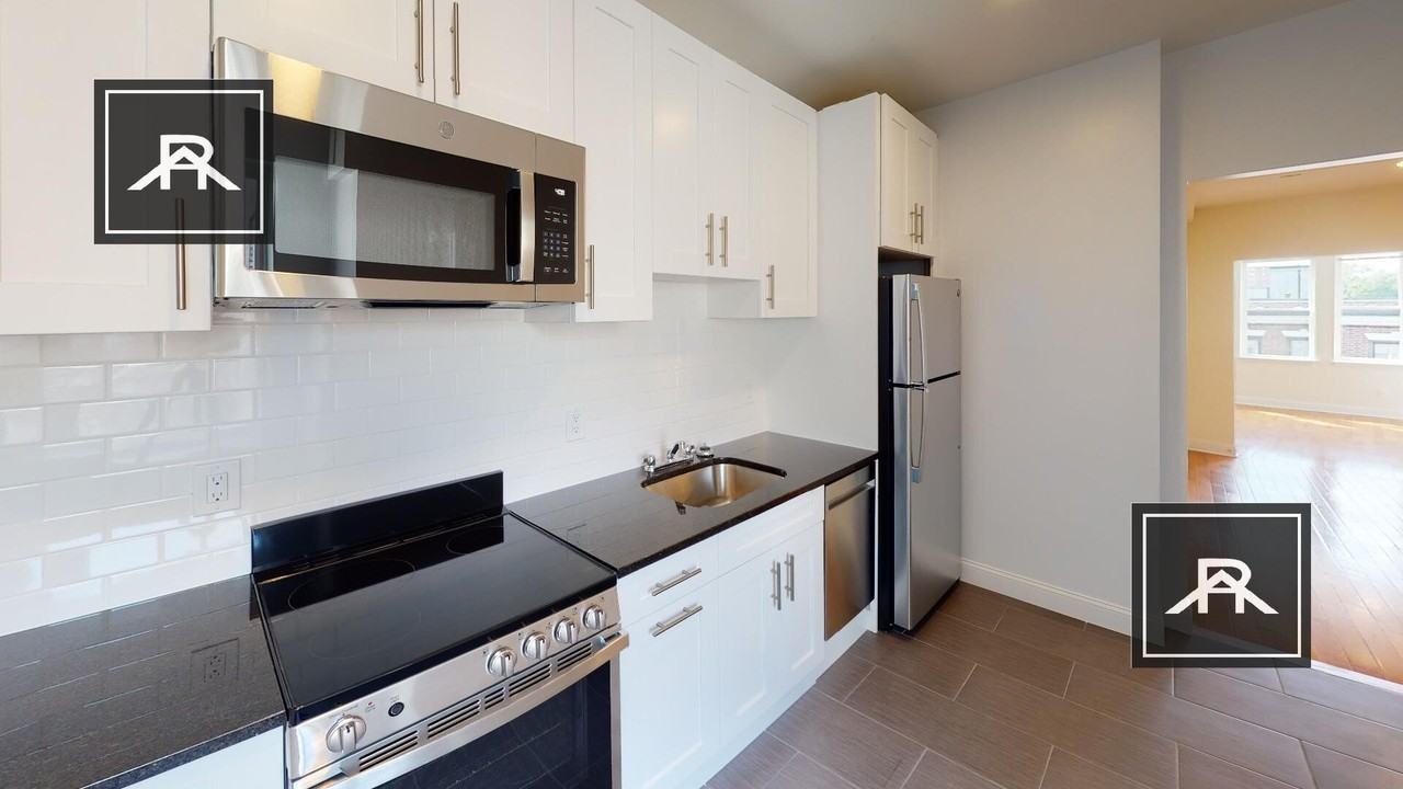 125 Sutherland Rd #L - Photo 3 of 16
