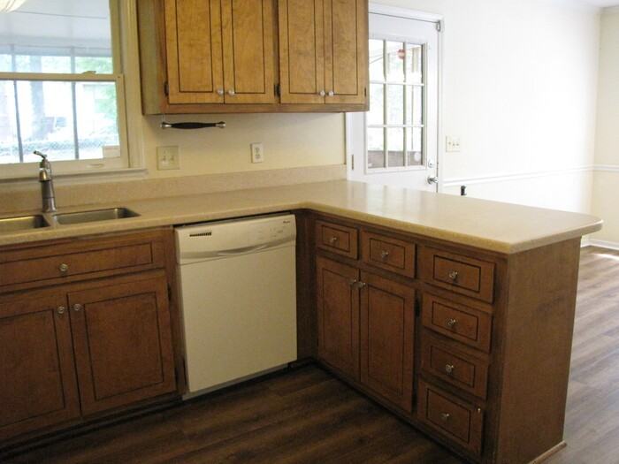 603 E Hammond St - Photo 6 of 22