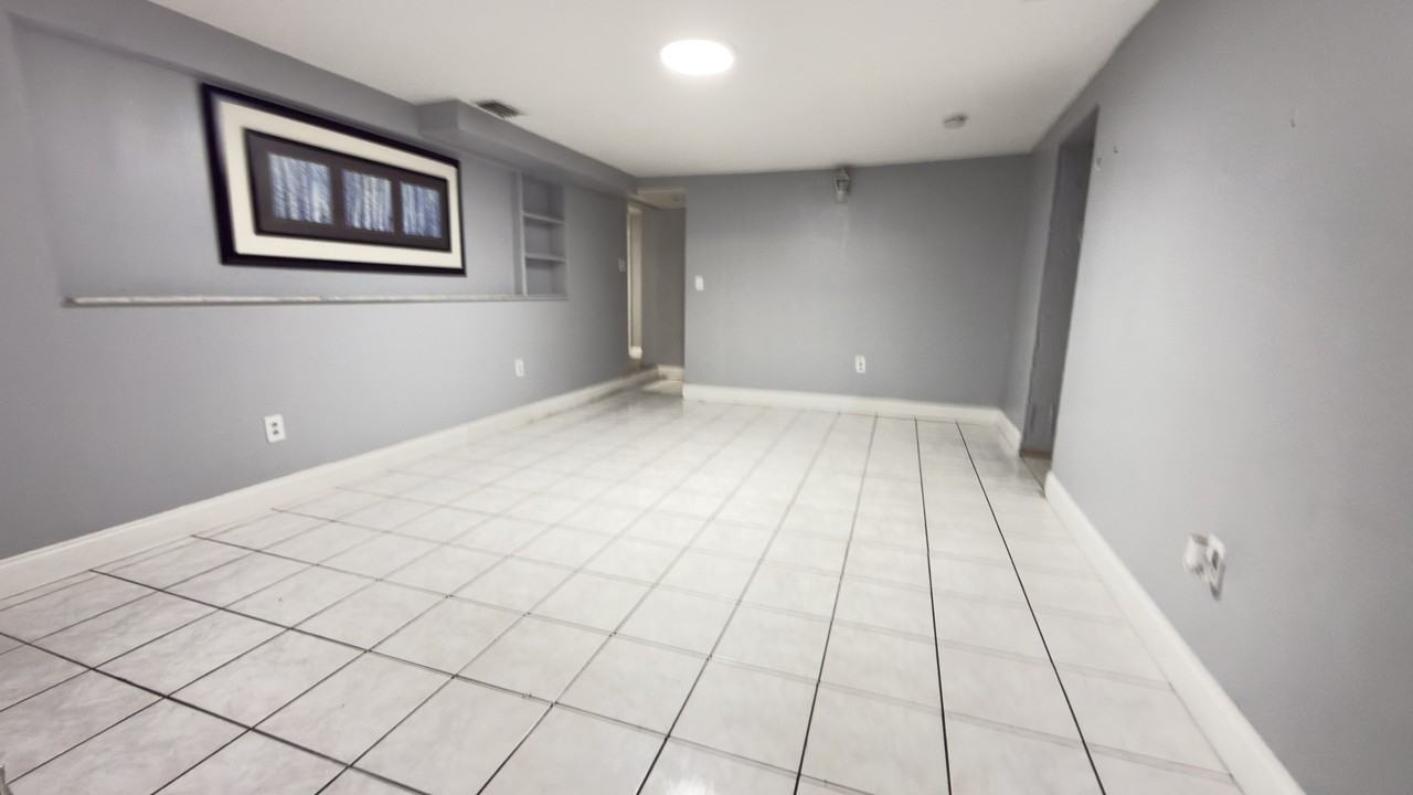 1507 Seminole Boulevard #2 - Photo 2 of 6