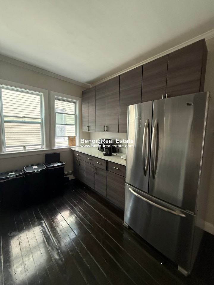 Highland Ave #2 - Photo 2 of 10