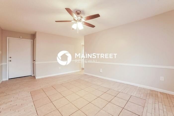 5325 Longwood Cv - Photo 2 of 18