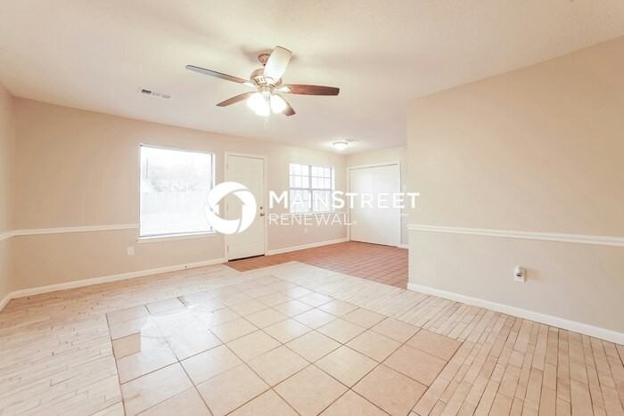 5325 Longwood Cv - Photo 4 of 18