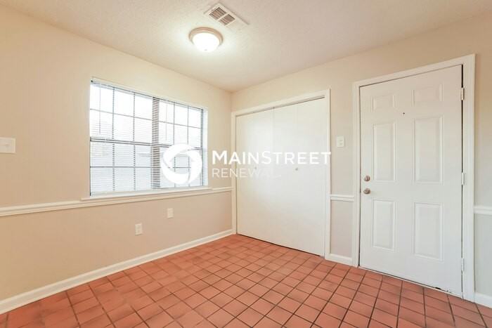 5325 Longwood Cv - Photo 5 of 18