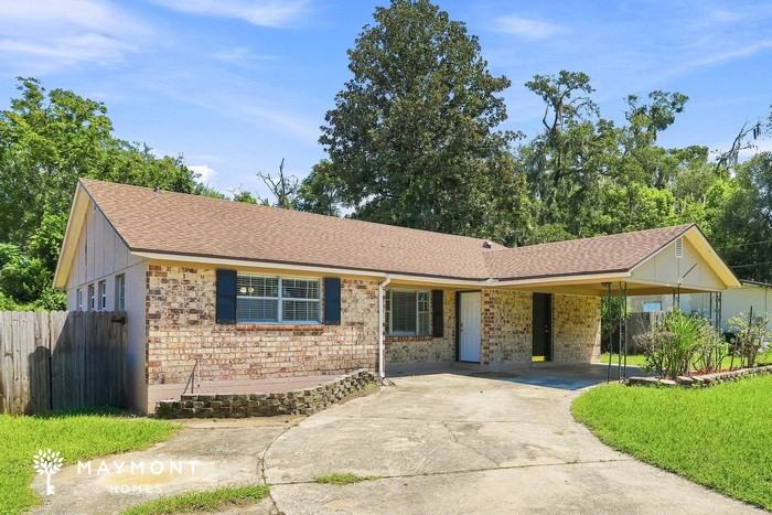 379 Aries Dr - Photo 4 of 15