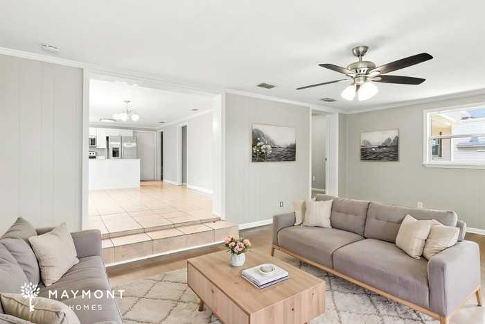 379 Aries Dr - Photo 6 of 15