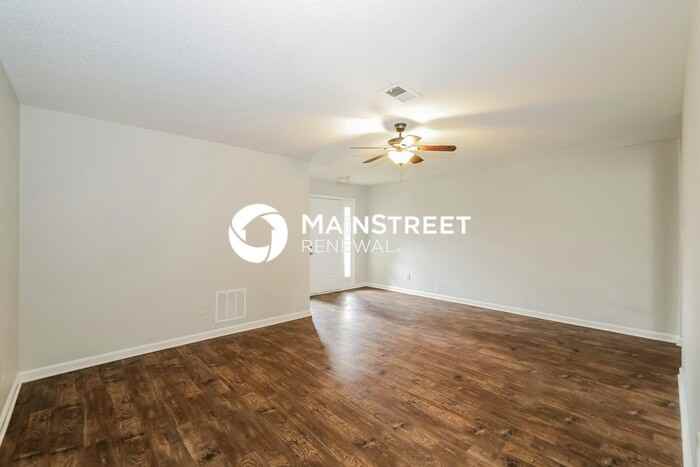 4674 Royal View Dr - Photo 3 of 16