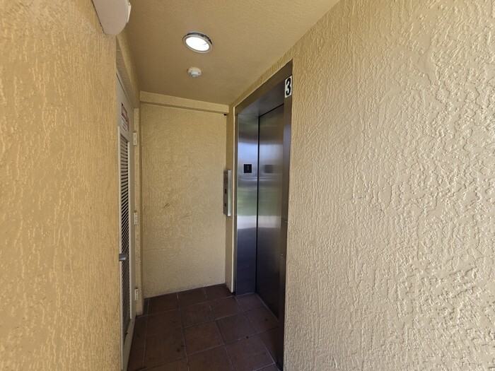 4307 Bayside Village Dr #203 - Photo 4 of 49
