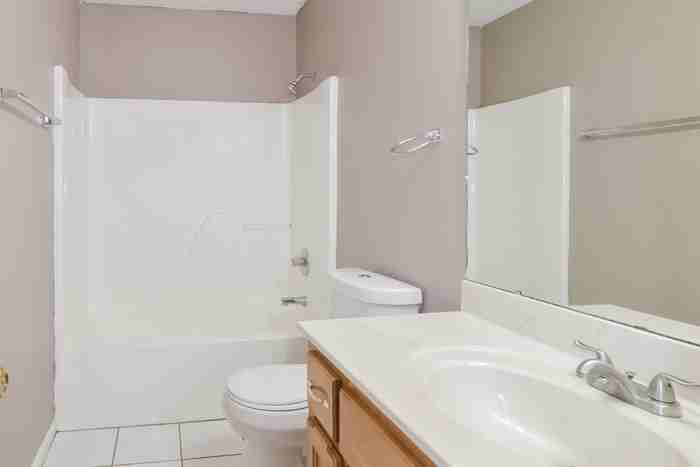 122 Forrestwood Dr - Photo 7 of 11
