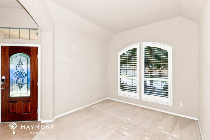 10910 Brighton Gardens Dr - Photo 7 of 15