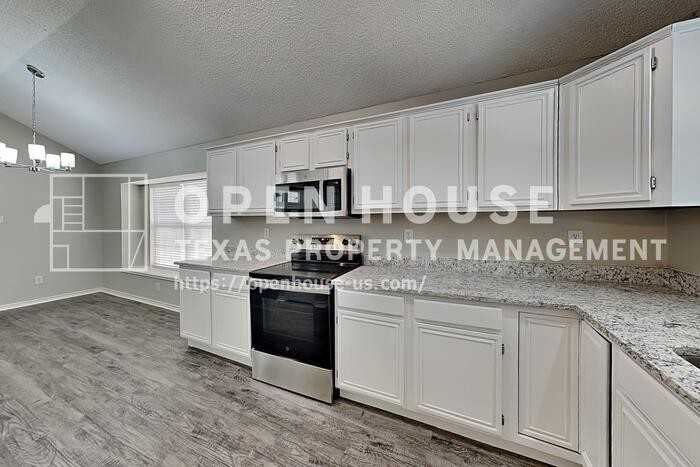 5905 Madison Dr - Photo 6 of 20