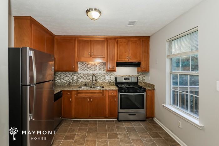 780 Pine Shoals Ct - Photo 6 of 13