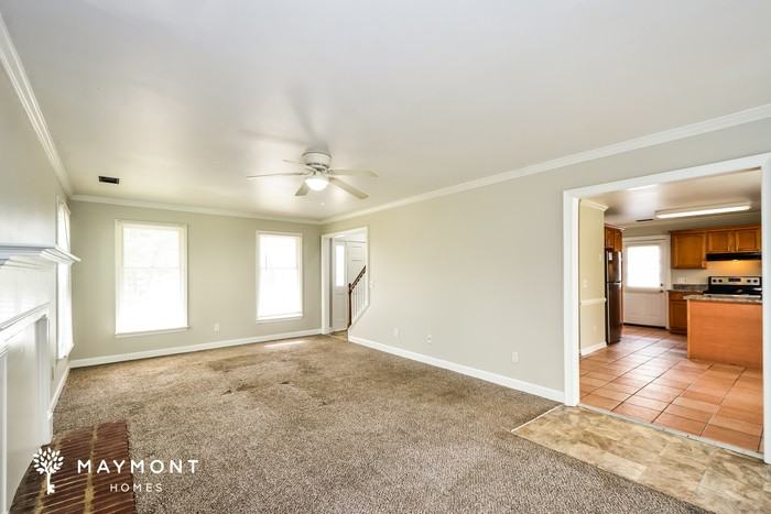 117 Greenglen Dr - Photo 6 of 13