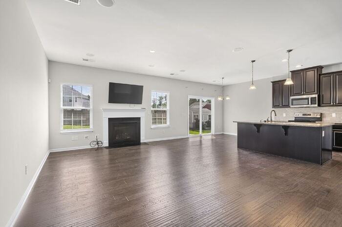 123 Village Vista Dr - Photo 7 of 45