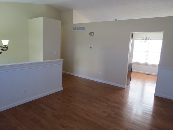 4466 Catamaran Dr - Photo 3 of 20