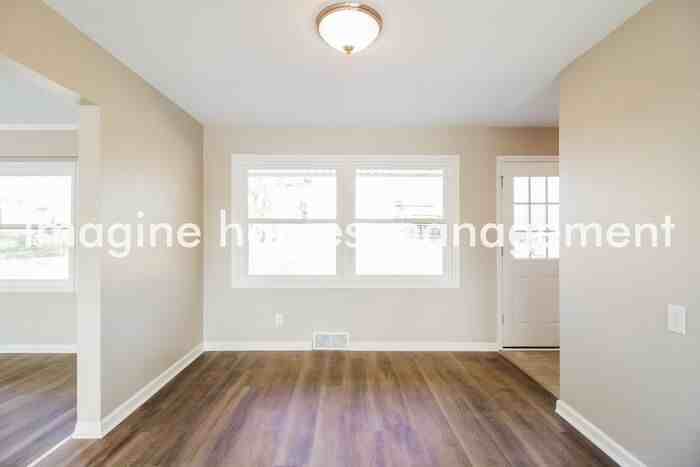 6126 Thole Rd - Photo 6 of 17