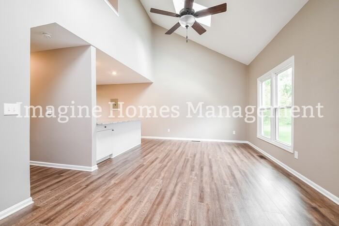 10686 Ravenna Rd #A - Photo 3 of 15