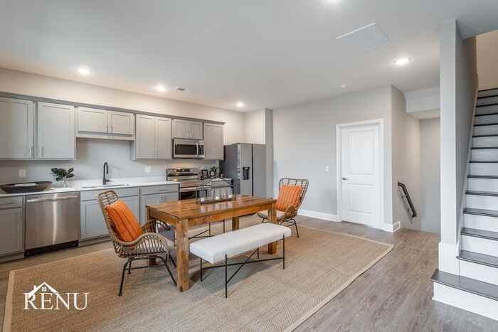 2356 E 18th Street Pl - Photo 3 of 21