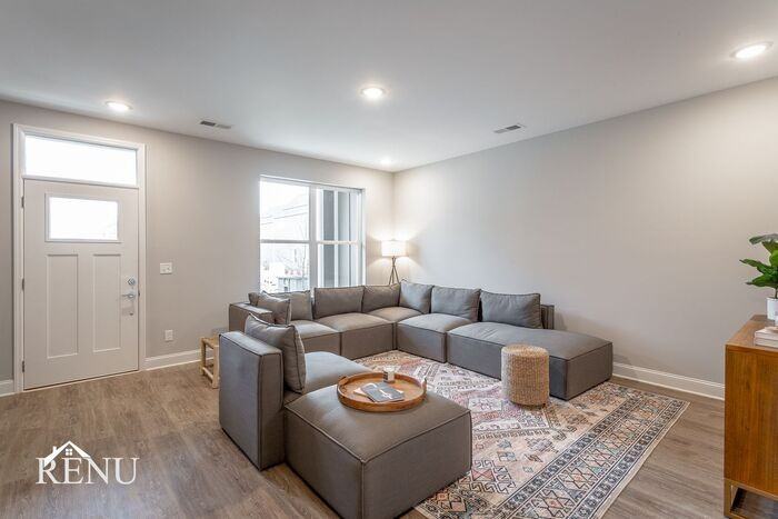 2356 E 18th Street Pl - Photo 6 of 21