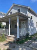 featured image of 734 E Park St