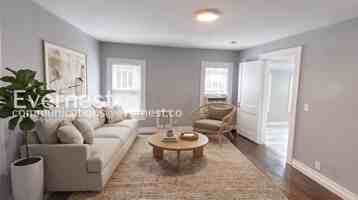 featured image of 32 Woodlawn Dr #7