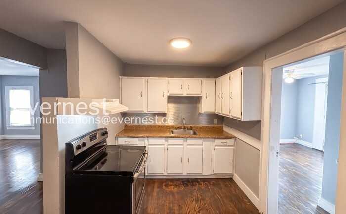 32 Woodlawn Dr #7 - Photo 3 of 22