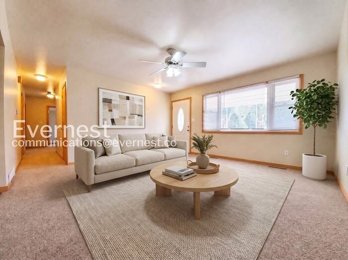 1116 Juniper Ct - Photo 2 of 19