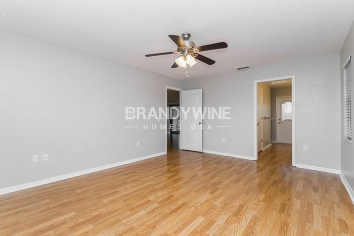 12497 Harper St - Photo 6 of 25