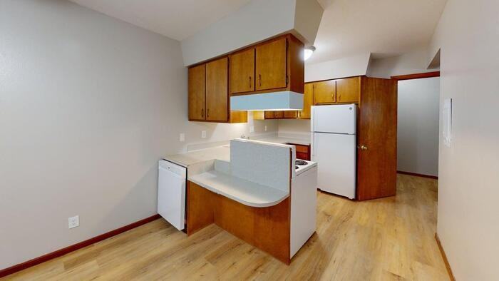 305 Ryan Dr #11 - Photo 2 of 11