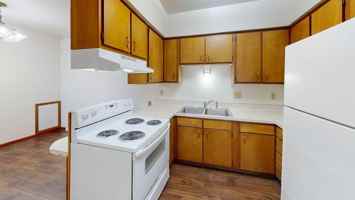 featured image of 305 Ryan Dr #10