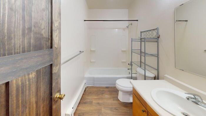 305 Ryan Dr #10 - Photo 4 of 10