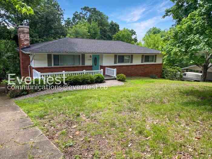 5526 Crestview Dr - Photo 2 of 24