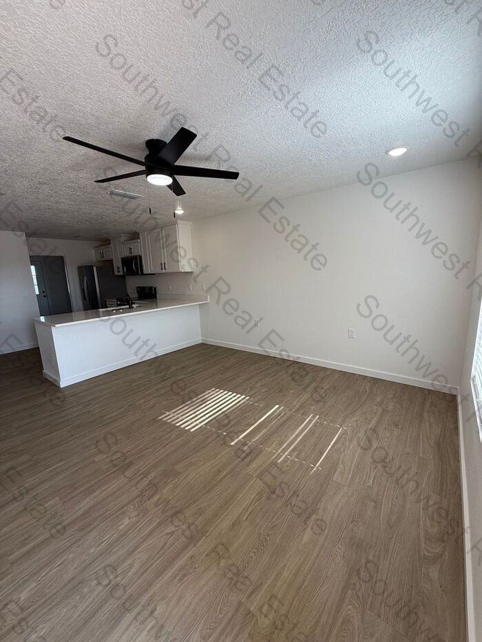 Ethan Ave #B - Photo 3 of 8