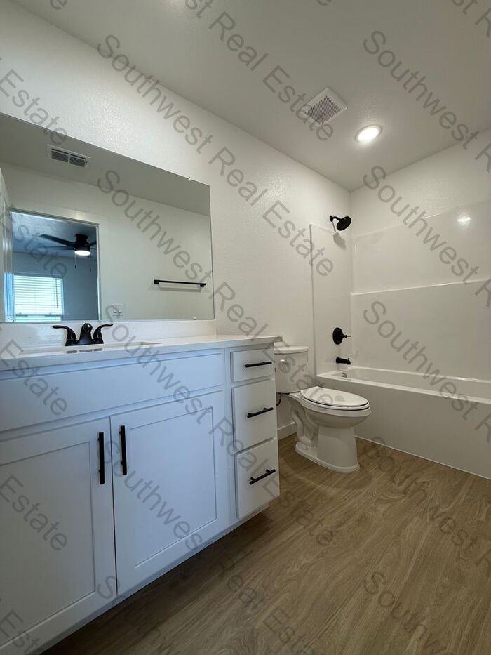 Ethan Ave #B - Photo 6 of 8