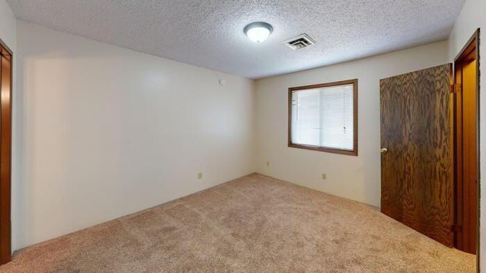 2920 Ontario Ln #11 - Photo 5 of 12