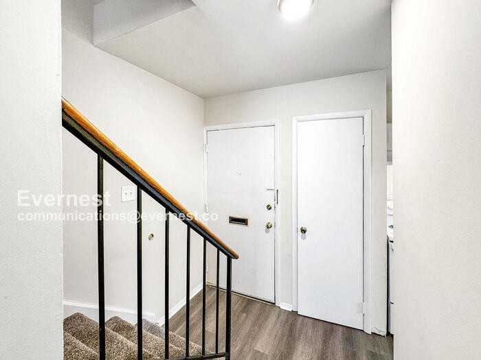 113 Newcastle Dr - Photo 7 of 12