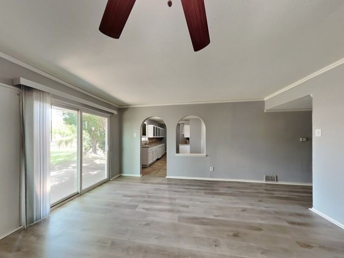 2706 Santa Anna Dr - Photo 3 of 17