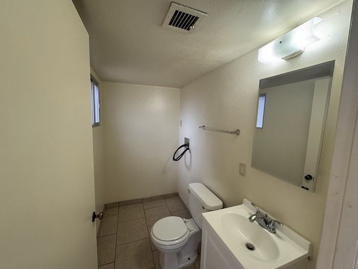 7129 W Wolf St - Photo 3 of 12