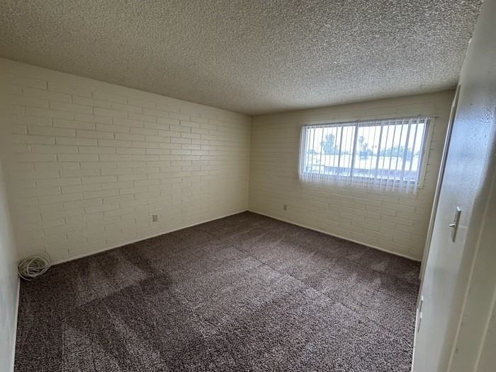 7129 W Wolf St - Photo 7 of 12