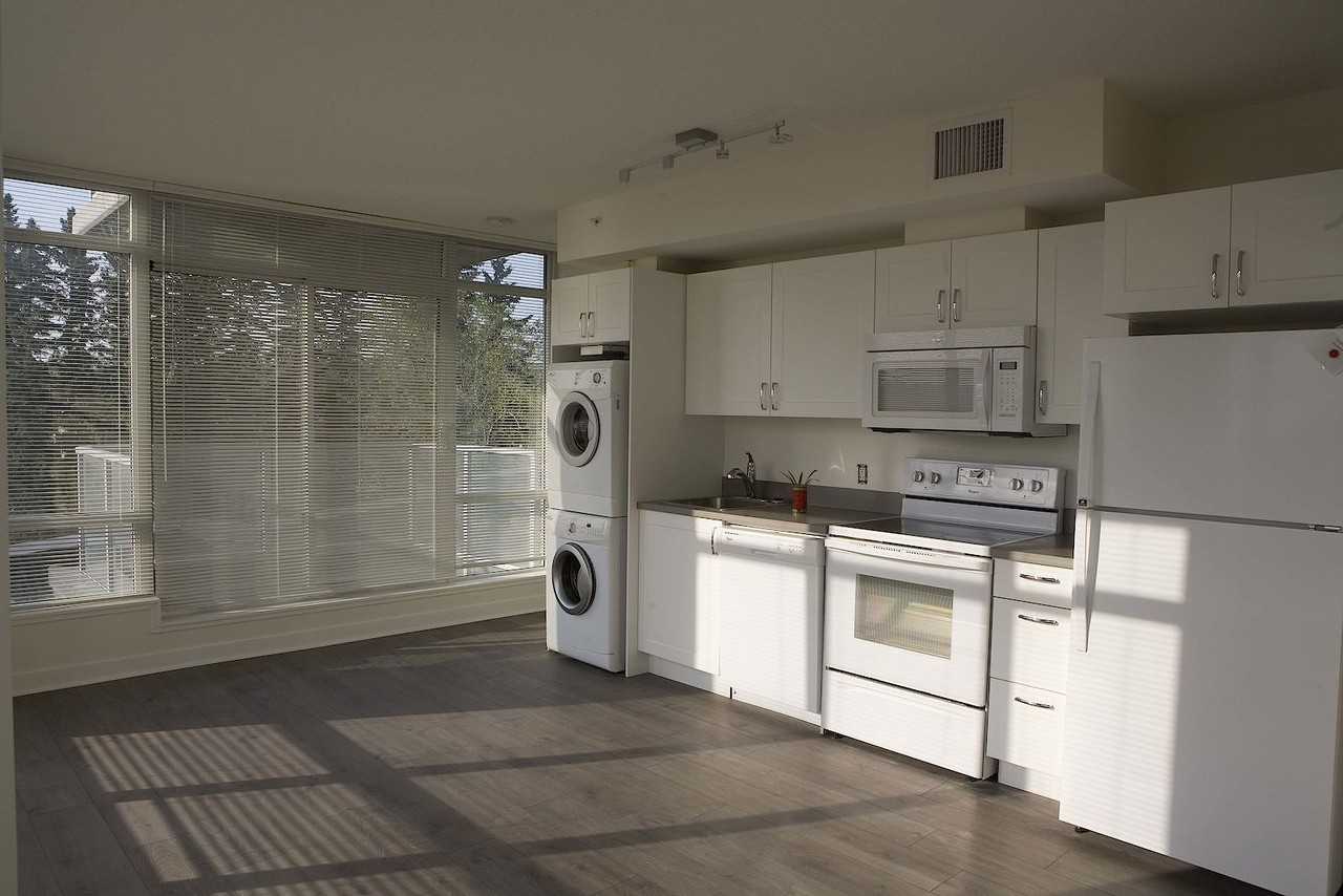 30 - 30 Brentwood Common Northwest - Photo 2 of 21