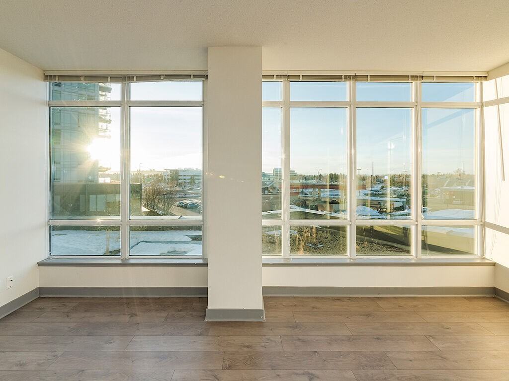 30 - 30 Brentwood Common Northwest - Photo 3 of 21