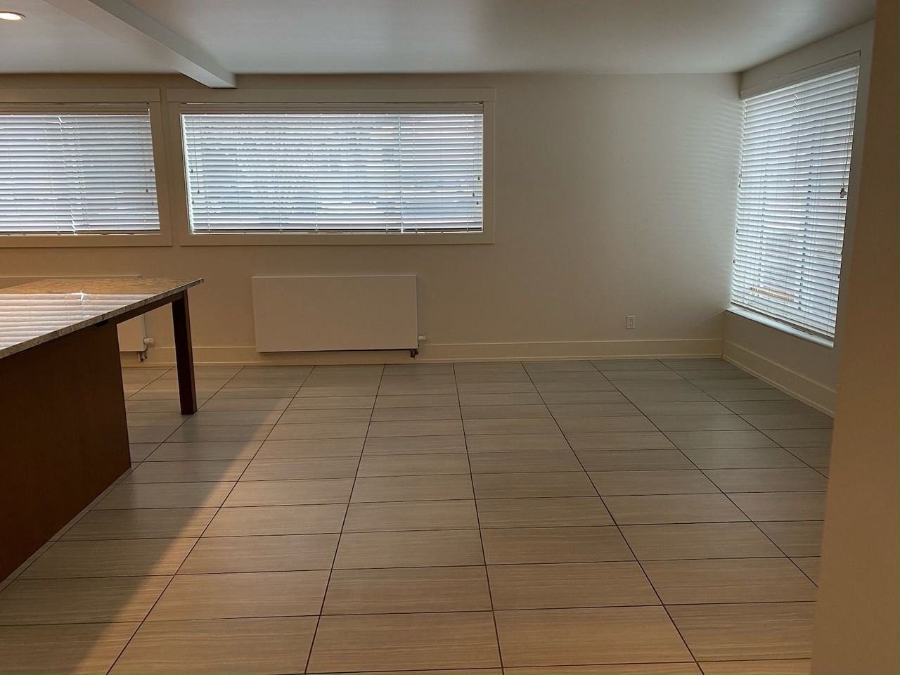 2706 - 2706 40 Street Sw - Photo 3 of 11
